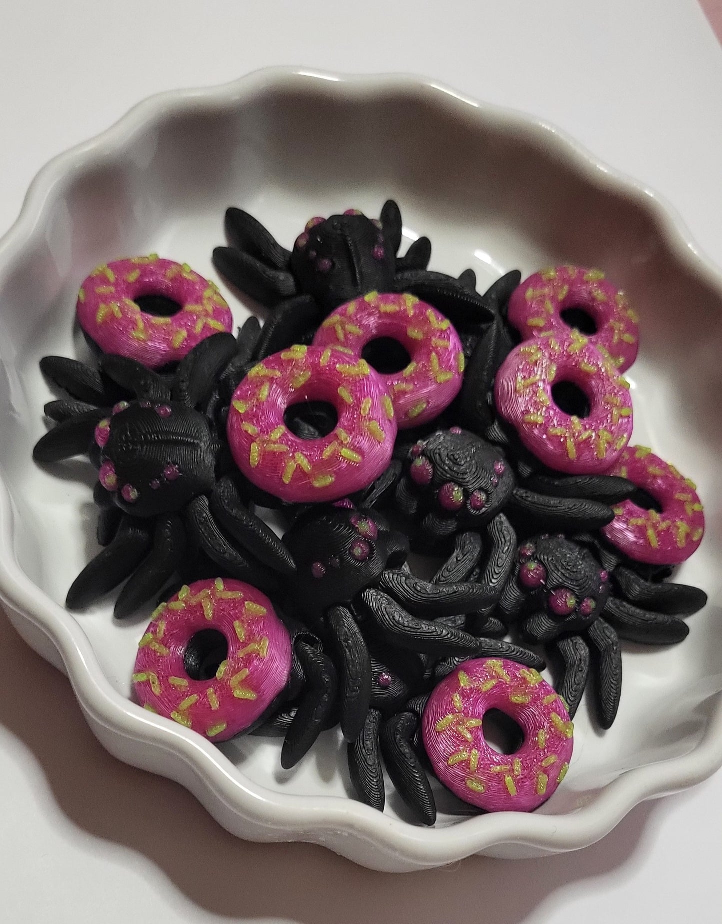 🕷️ Donut Spindel – Söt & Läskig i Perfekt Kombo! 🍩
